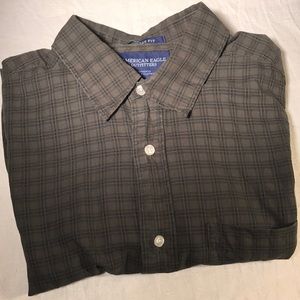 American Eagle Outfitters vintage fit shirt